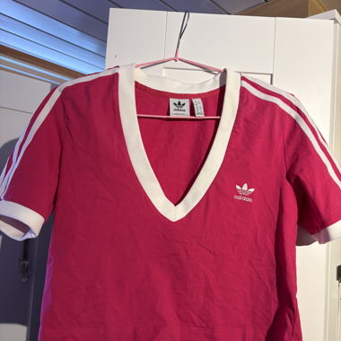 T-shirt Adidas