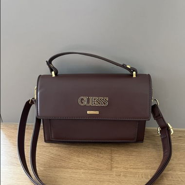 Leather Shoulder Bag - Handbag in Wine Red