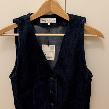 Top in denim ZARA con gilet