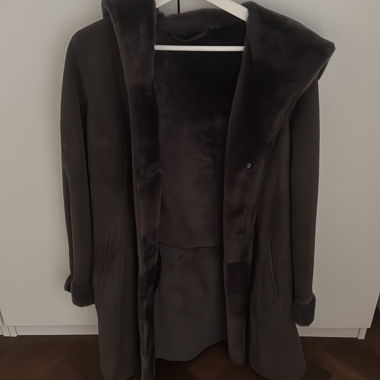 Cappotto in pelle d'agnello color taupe