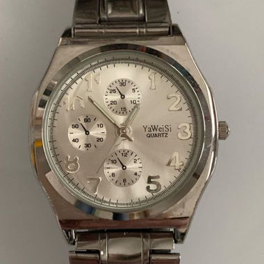 Orologio Ya Wei Si