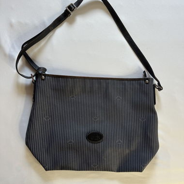 blue leather purse 