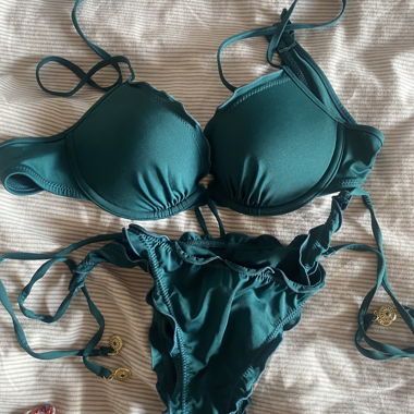Green Bikini