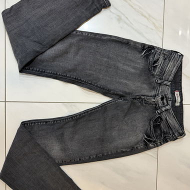 Levi’s 570 Jeans vita bassa fit dritto W28