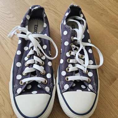 Polka Dot Converse 