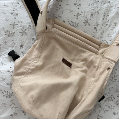 Liini baby carrier
