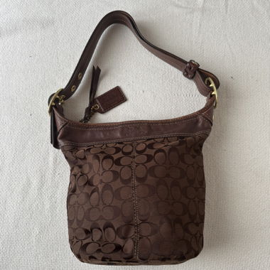 dark brown vintage coach shoulder bag