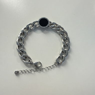 Silberfarbenes Kettenarmband