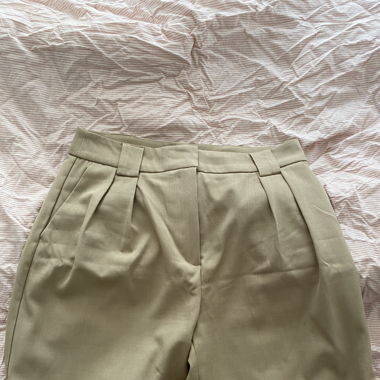 Pantalon court en tissu