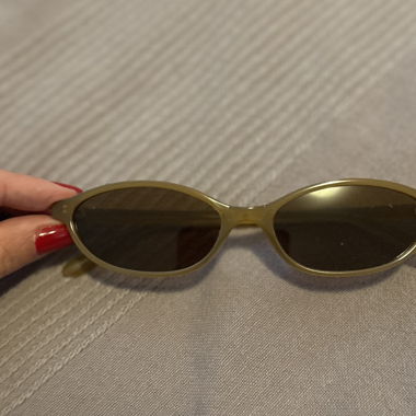 Cat eye sunnies