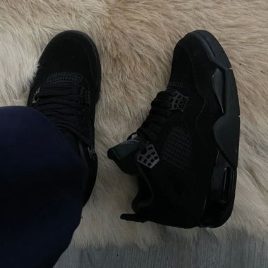 Jordan 4 Black Gr. 40.5