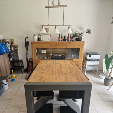Holztisch
