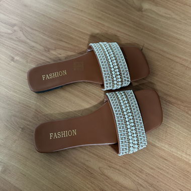 sandalen mit perlen
