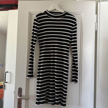 Gestreiftes Langarmkleid