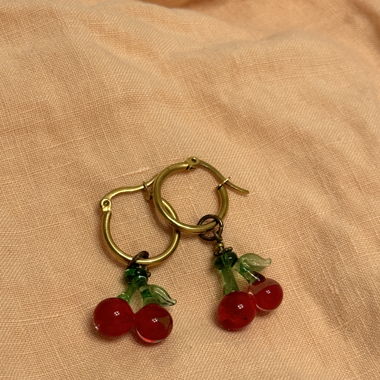 Lisa Says Gah Cherry Fruit Hoops