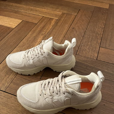 Sneaker Venturi von Veja