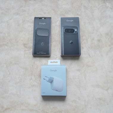 Google Pixel 10 Pro with Accessories Set