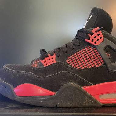 Jordan 4 Red Thunders