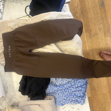 TEVEO Brown Sport Leggings