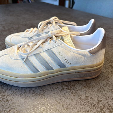adidas Gazelle beige sneakers size 39 1/3