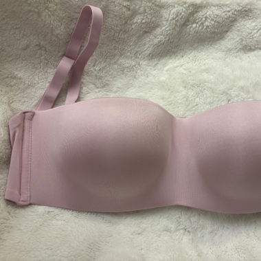 Skims wireless form strapless bra in baby pink