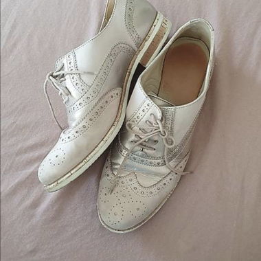 Elegante Schnürschuhe, beige