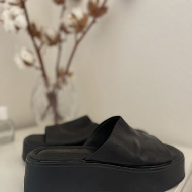 Mules noires plateformes vagabond