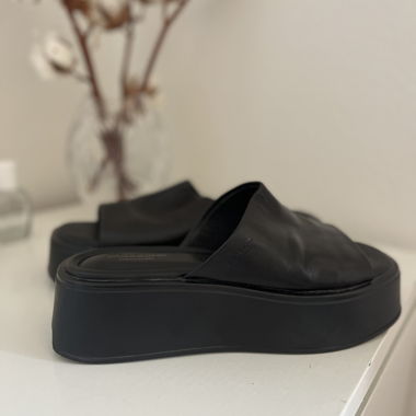 Mules noires plateformes vagabond
