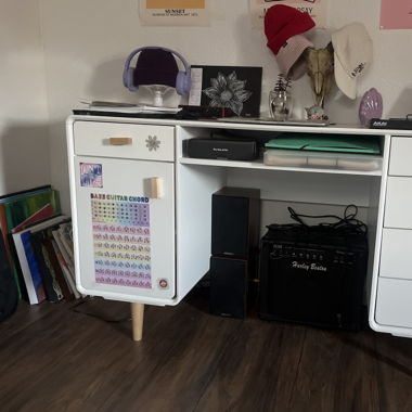Bureau blanc 