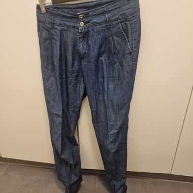 Jeans in denim blu plissettato