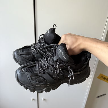 Balenciaga Tracks