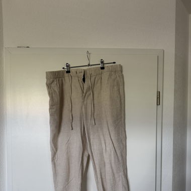 Pantaloni in lino