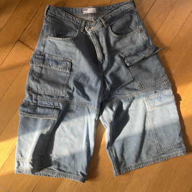 Shorts cargo en jean avec poches