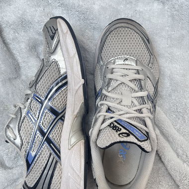 ASICS Schuhe