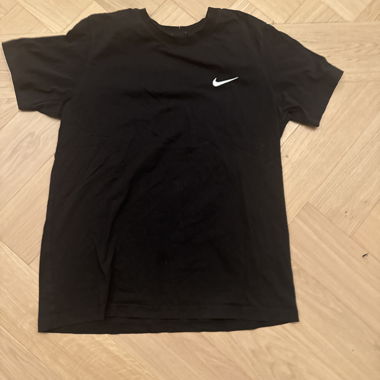 Nike T-Shirt schwarz