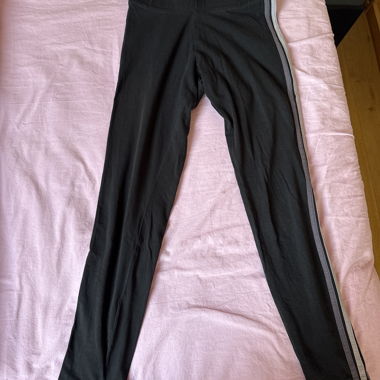 Schwarze Fitnessleggings