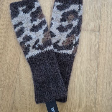 ZARA Handschuhe Fäustlinge aus Strick, neu