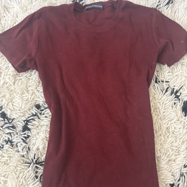 T-shirt bordeaux rouge foncé