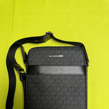 Michael Kors Bauchtasche 