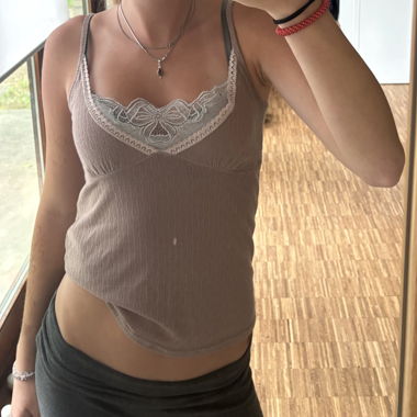 Haut en dentelle Kookai