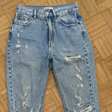 Pull&Bear - jeans strappati