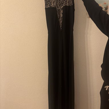 Robe de soirée mango noir avec broderies 