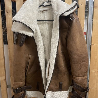 Blouson aviateur en mouton marron (imitation)