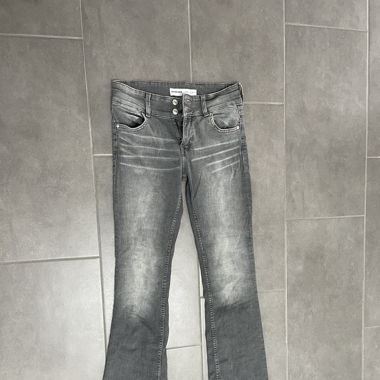 Bershka low-waist flared Jeans