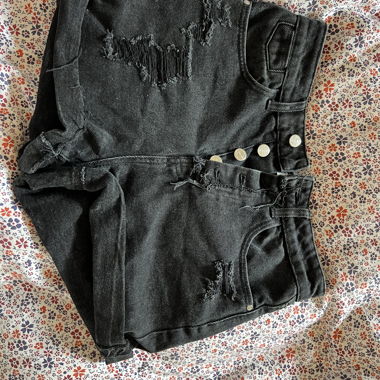 Zara Schwarze Jeansshorts