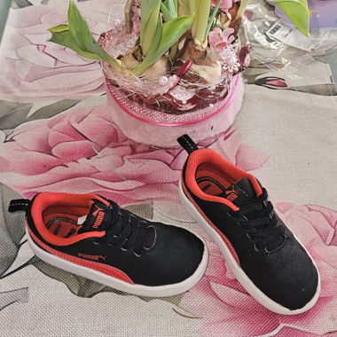 Baskets enfants Puma EUR 23 noir-rouge