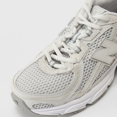 New Balance 740