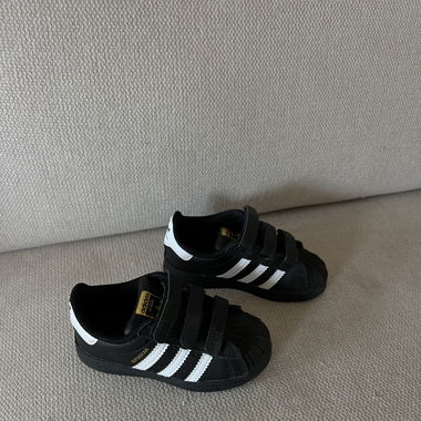 Adidas Superstar baby