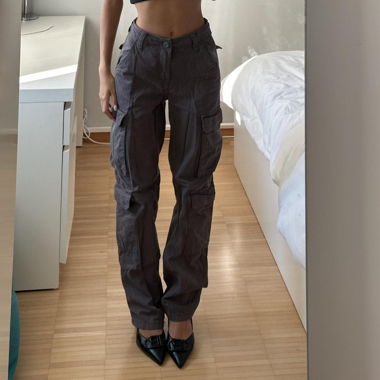 Pantaloni cargo grigi