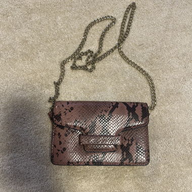 Borsa in effetto pelle di serpente